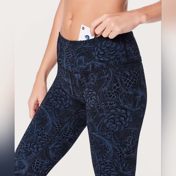 Lululemon Wunder Under Hi-Rise Full-On Luxtreme 28" Nouveau Mach Blue Black - Picture 1 of 3